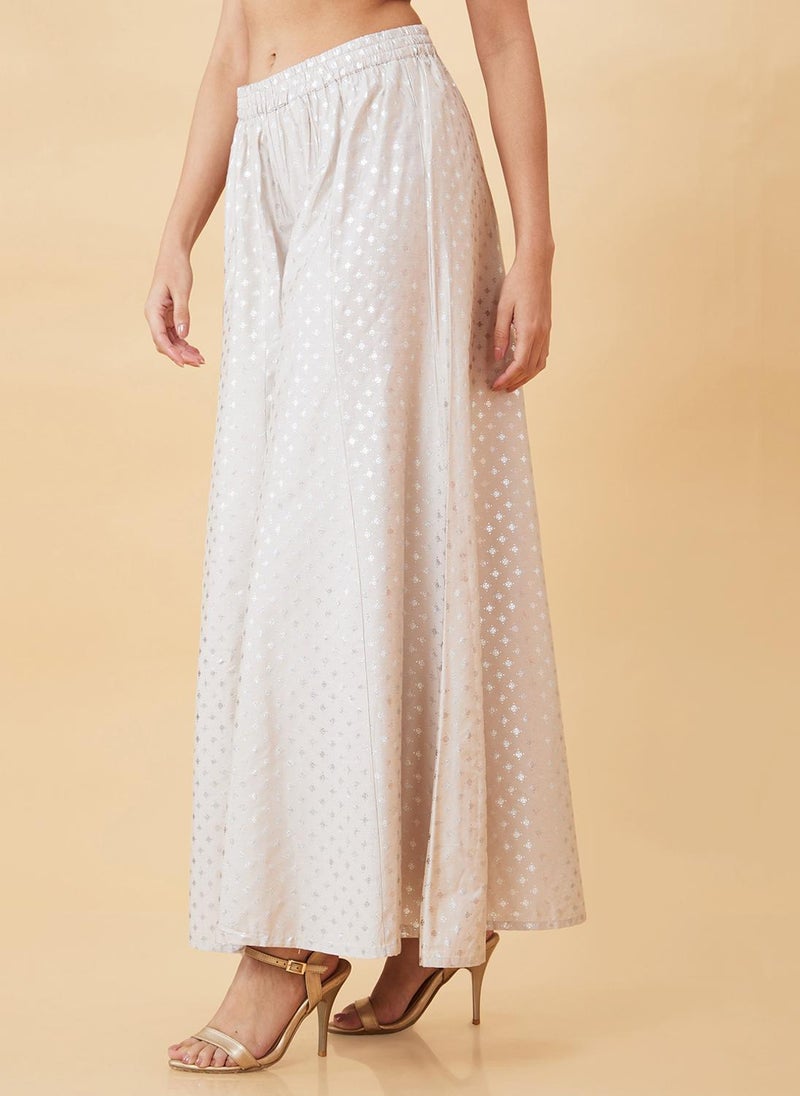 جلو باص جلوبس نسائي فضي مطبوع بالرقائق بالازو عرقي واسع - Image 3